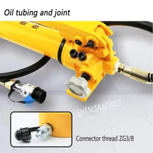 1pc Hydraulic high pressure pump 700kg/cm2 Hydraulic hand pump oil pressure pump CP-700-2 With pressure gauge