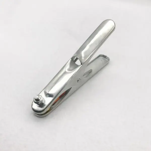 1Pcs 200A Professional Earth Ground Clamp for Welding Work High Conductivity Easy to Use Sturdy Grounding Tool Welding Holder