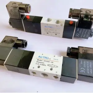 Air Solenoid Valves 4V230-08  4V230C-08 4V230E-08 3 Position 5 Port 1/4" Pneumatic Control Valve