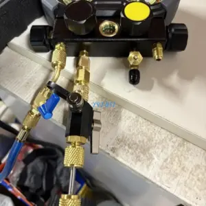 E15A Efficient Valves Cores Removal Tool Pressure Monitoring Vacuum Tool for R410A 32 Handheld Disassembly Tool