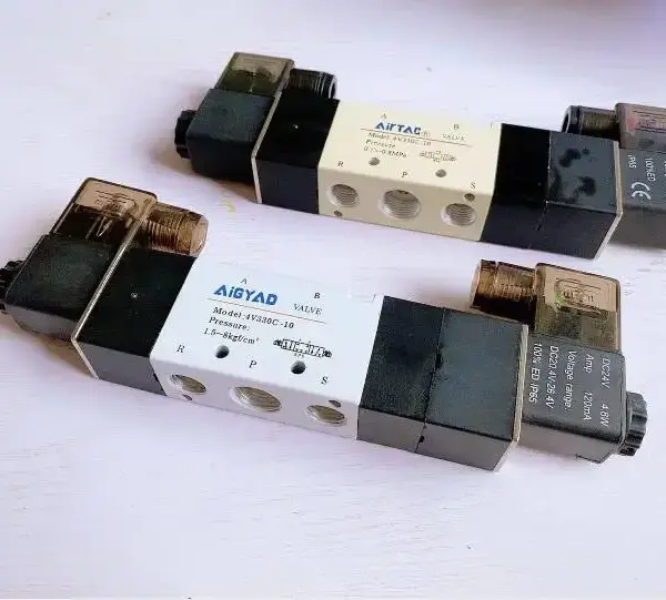 Air Solenoid Valves 4V330-10 4V330C-10 4V330E-10 3 Position 5 Port 3/8" Pneumatic Control Valve